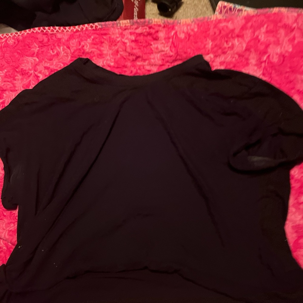 black crop top